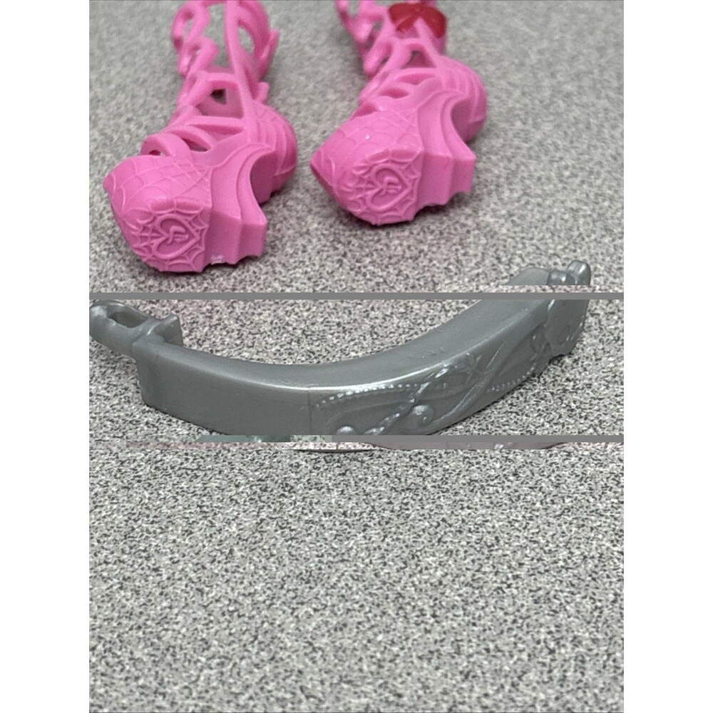 Monster High Skulltimate Secret Garden Mysteries Draculaura Partial Accessories - Picture 10 of 10
